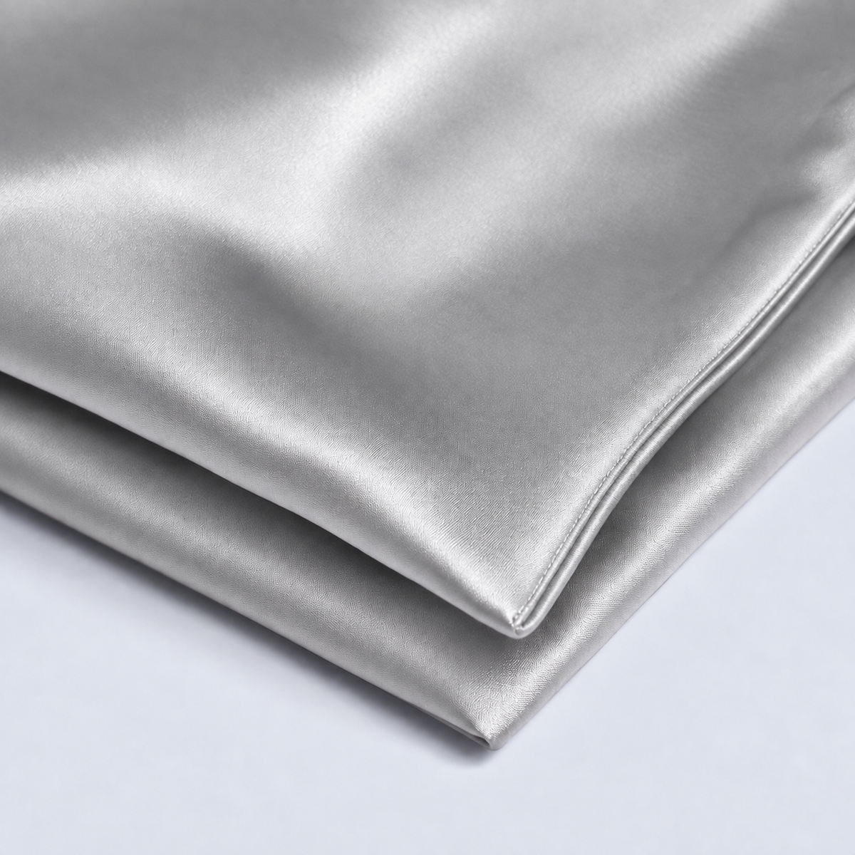 Seide Kissenbezug – Silber, Nahaufnahme